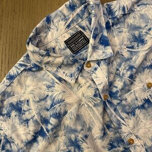 Men’s Hawaiian shirt, XL Tropical Blue Palm Trees short sleeve polyester spandex